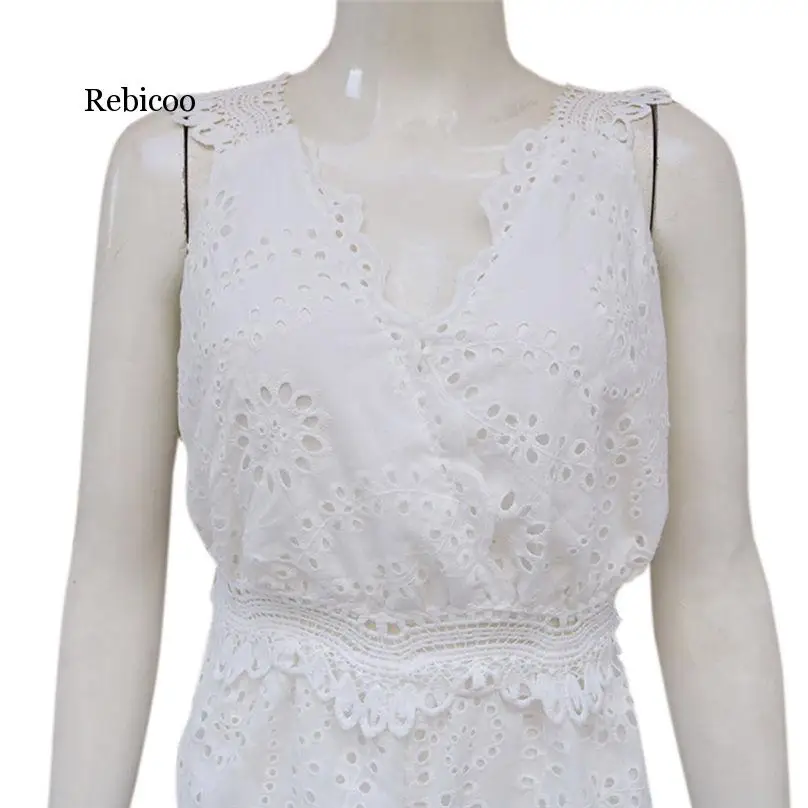 

Fashion Women Sleeveless Summer Playsuits 2019 Sexy V-neck Lace Backless Embroidery Casual Boho Party White Short Jumpsuit 4J12