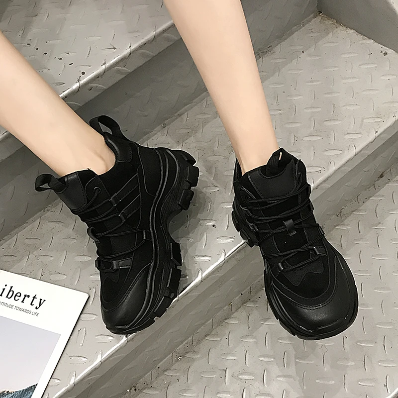 Новинка 2020 года женские кроссовки на платформе повседневная обувь Нескользящие