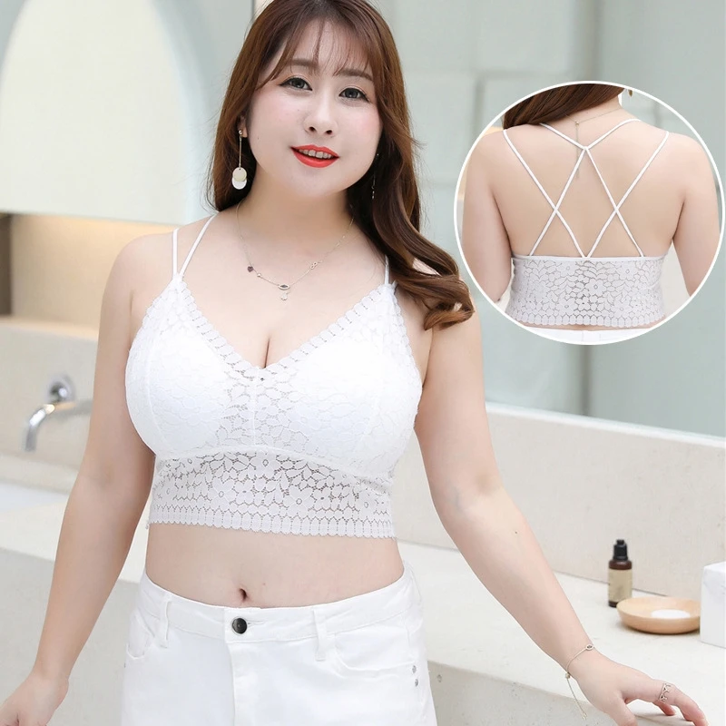 Красивое нижнее белье на бретельках с перекрестной шнуровкой сзади открытой