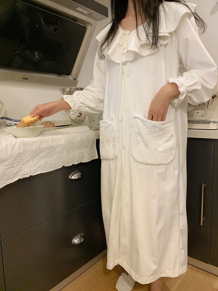 Мягкий теплый женский толстый бархатный халат осенне-зимний винтажный принцессы