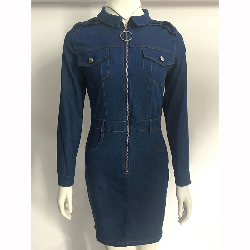 Синее джинсовое женское платье с длинным рукавом приталенное отложным