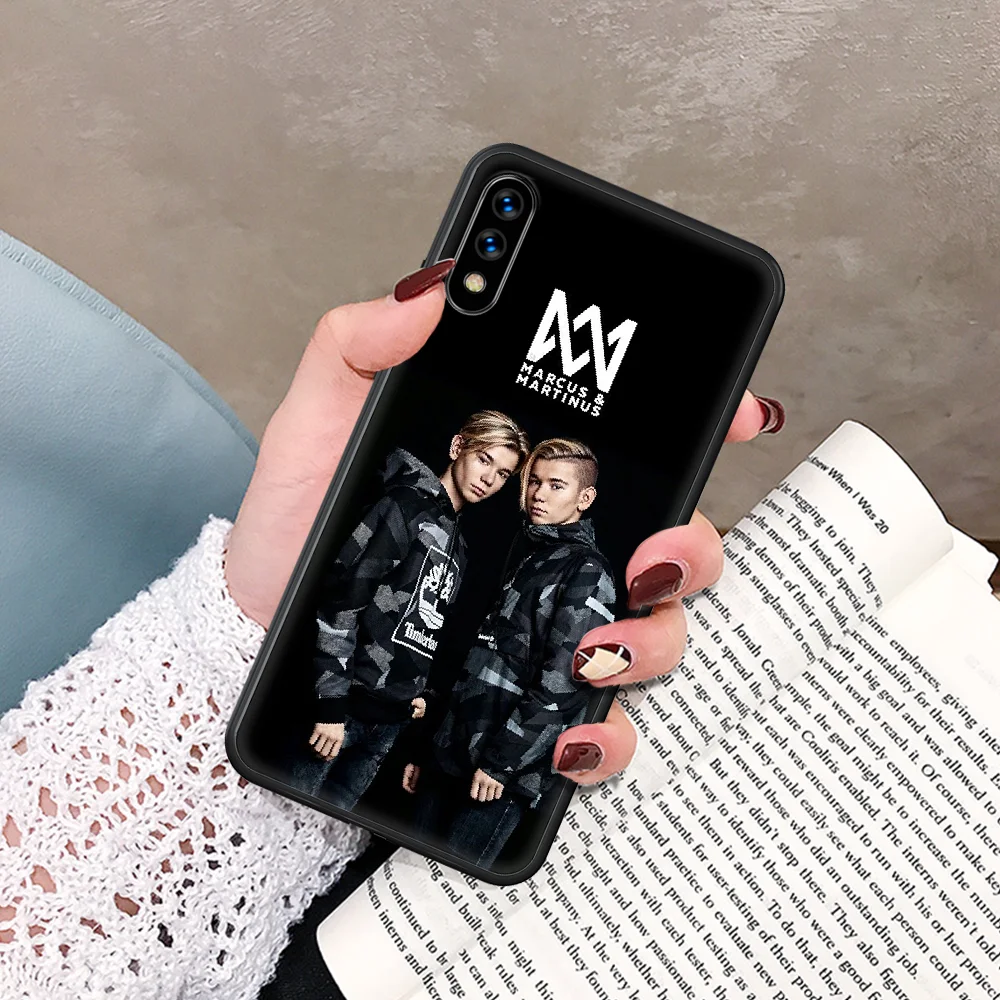 

Marcus & Martinus M & M Hard Phone Case For Huawei Honor 6A 7A 7C 8 8A 8X 9 9X 10 10i 20 Lite Pro Play black Bumper Trend Coque