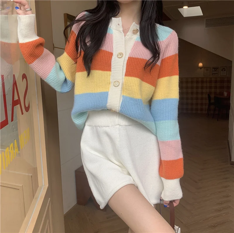 Женский трикотажный кардиган в полоску с длинным рукавом |