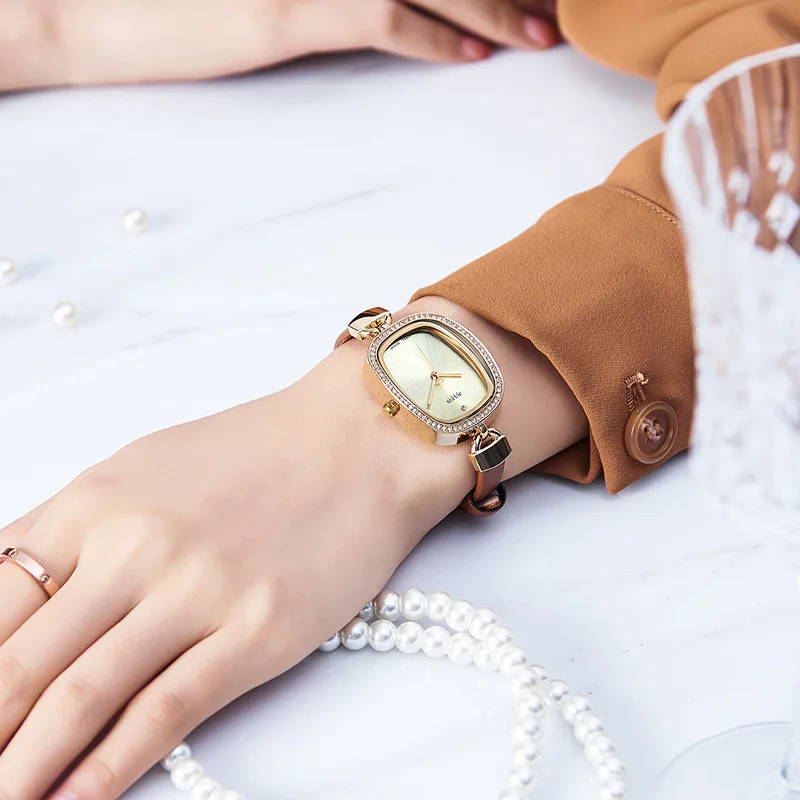 Fans Exclusive Simple Lady Watch Women Fashion Trendy Clock Leather Strap Girl Gold Time Teen Female Bracelet Hour Junior Wotch enlarge