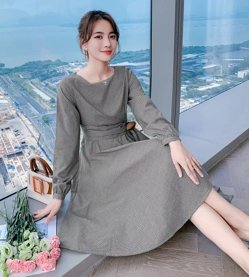 Женское Хлопковое платье с длинным рукавом и круглым вырезом | Женская одежда