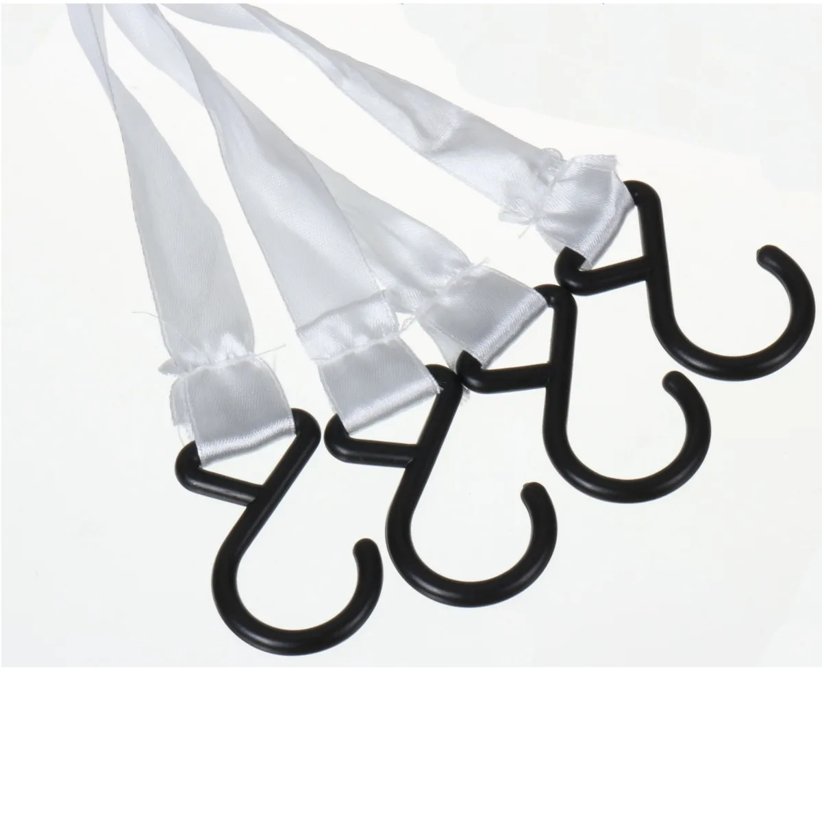 

New Universal Car Snow Cover Sun Shade Snow Ice Protection Dustproof Waterproof Winter Outdoor Protective Covers Size M L XL