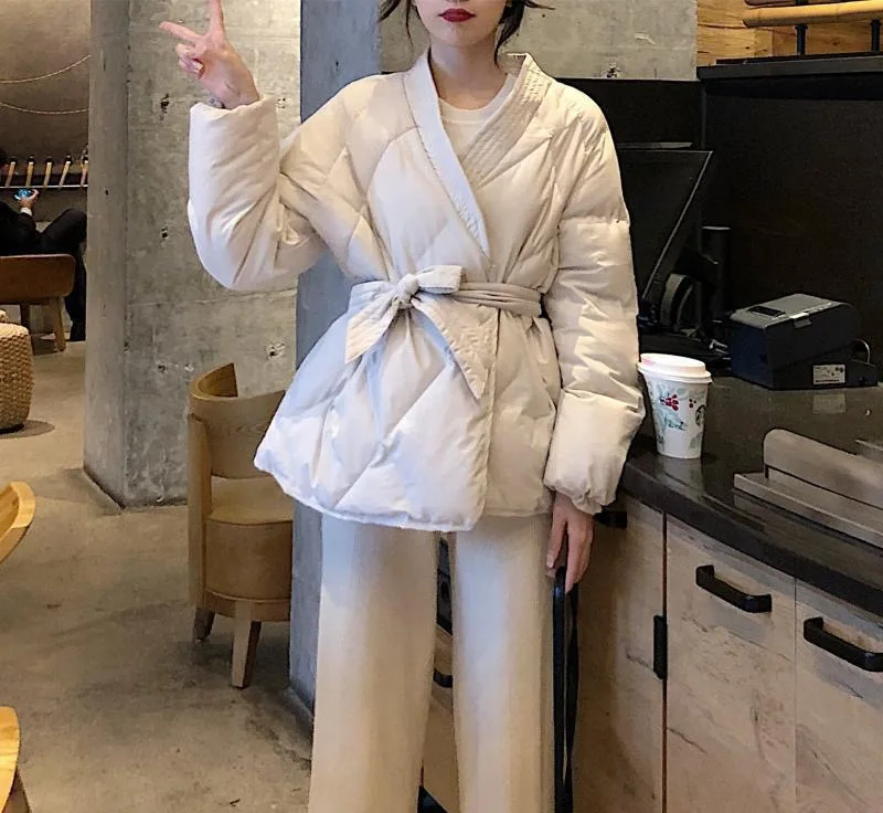 

Новая зимняя хлопковая одежда в клетку, приталенная модная Милая хлопковая одежда с тонким поясом и длинным рукавом, женское большое пальто