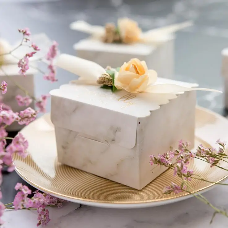

50pcs Dream Candy Box Marble Bronzing Flower Chocolate Box Wedding Party Decoration Gift Box for Guest Wedding Favor Supplies