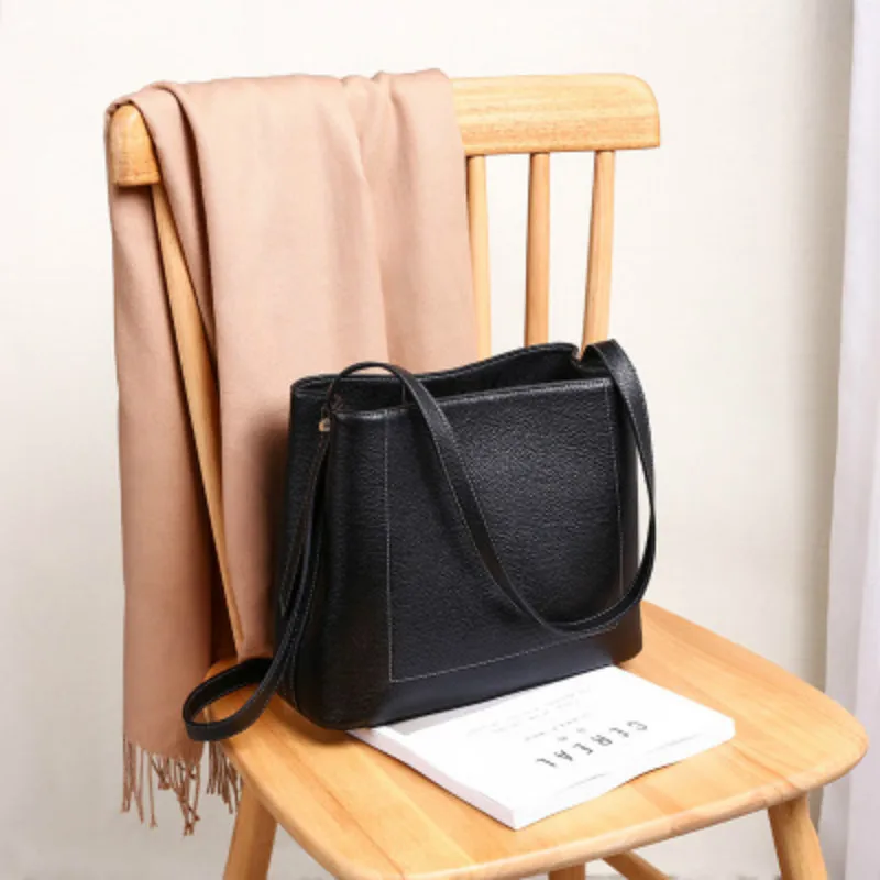 

Natural Cowhide Leather Bag Large Capacity Women Shoulder Bag Solid Color Tote Bag 2020 New Arrival Bucket Bag