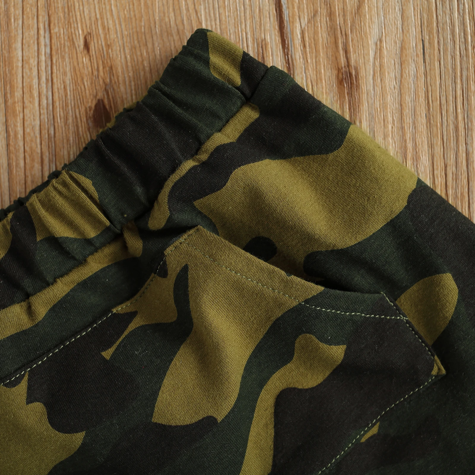 

2 Pcs Newborn Casual Outfits, Toddler Letter Print Short Sleeve Round Neck Romper + Camouflage Shorts with Pocket