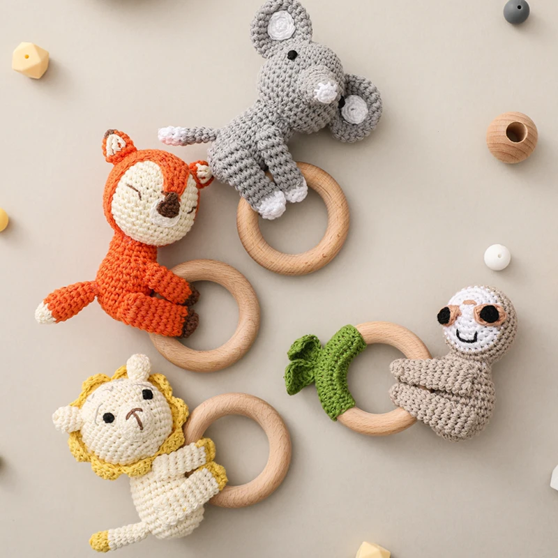 1pc Natural Wooden Baby Crochet Rattle Toys Crochet Elk Fox  Teether Ring Rattle With Bell Educational Soother Molar Toys Gifts