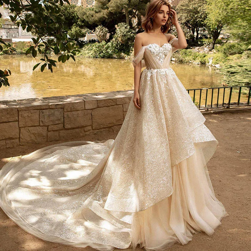 Платье свадебное с блестками цветочной аппликацией|Свадебные платья| |