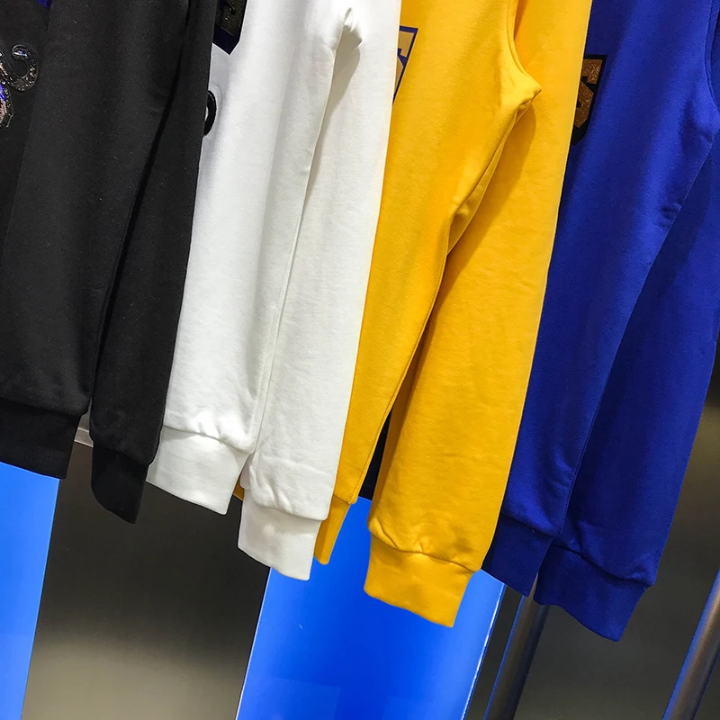 

Men's autumn Europe 2020 New Fashion Top personalized leopard sequined round neck versatile long sleeve sweater fashion men