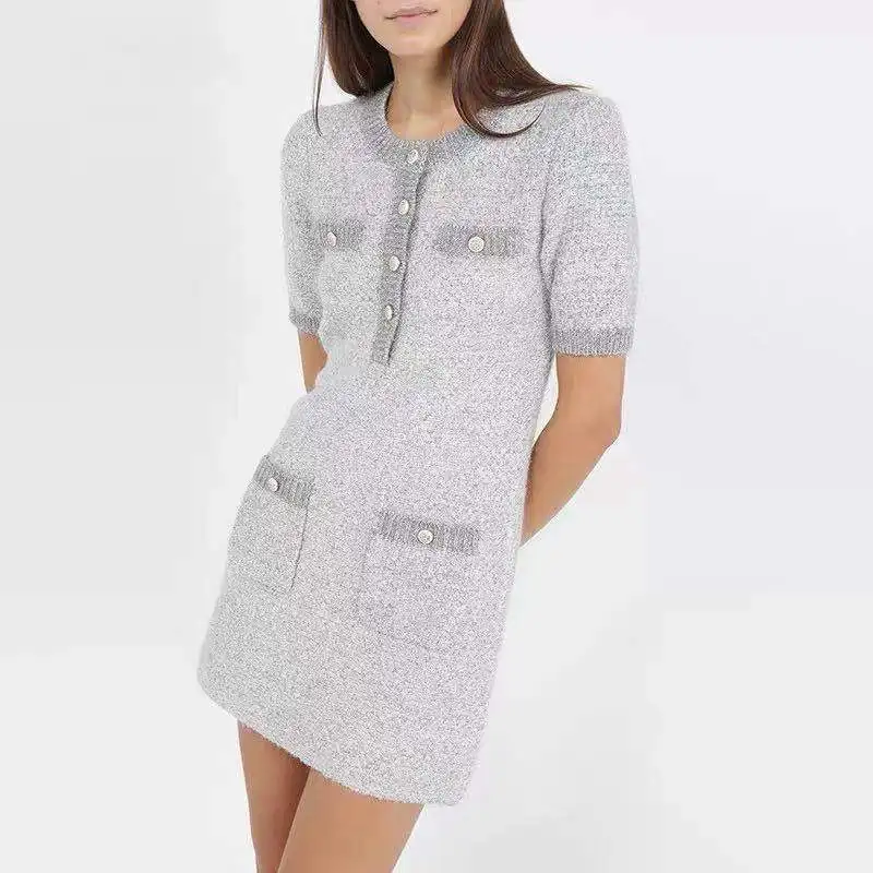 

Женское трикотажное платье на пуговицах, весна-лето 2020