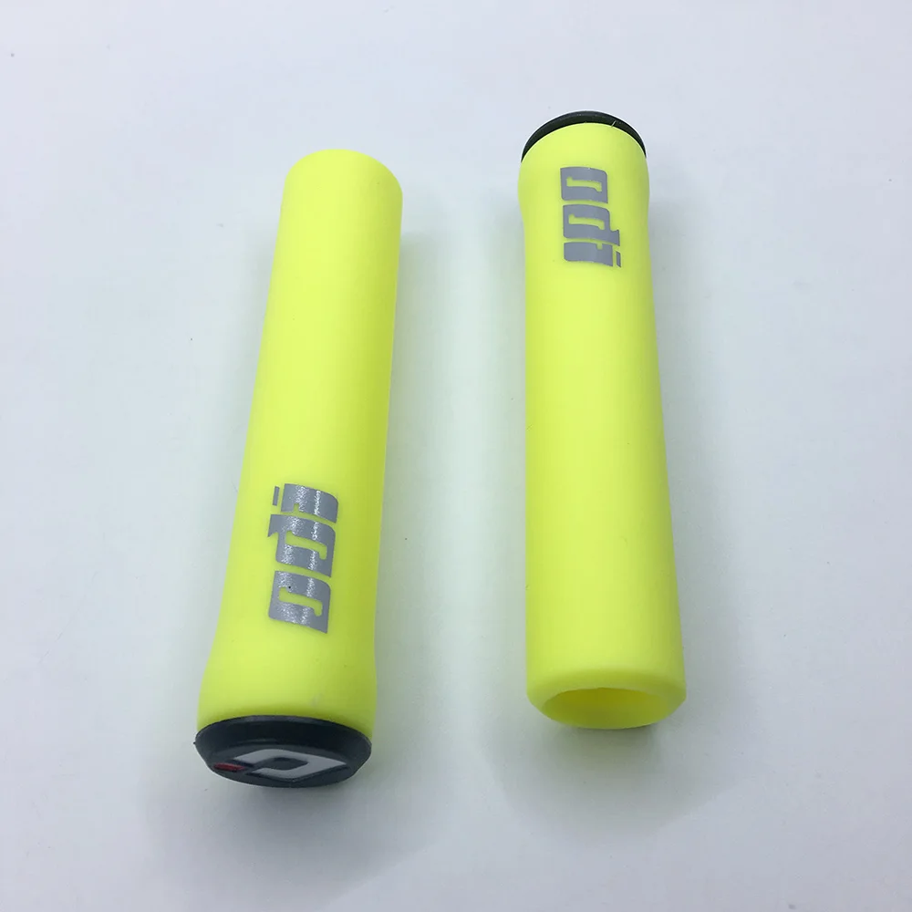 Yellow ODI велосипедная ручка, набор силиконовых ручек, MTB велосипед, внедорожный, ударопрочный, противоскользящий, для верховой езды, набор, ультра-светильник, ремешок, кнопка блокировки галстука - Цвет: Yellow