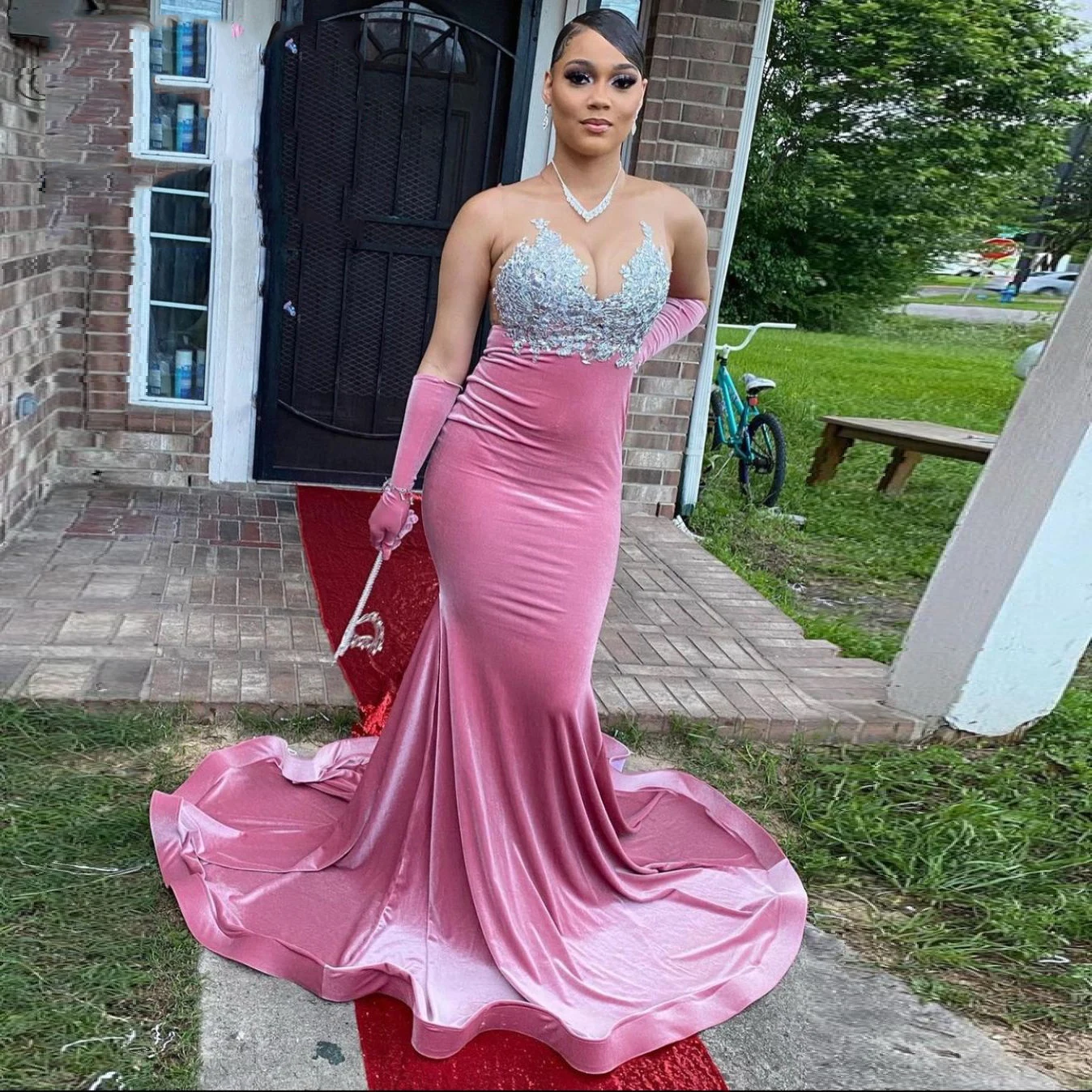 

Пром платье Aso Ebi бархат Русалка без бретелек для девочек, без рукавов, с аппликацией развертки поезд размера плюс для женщин вечернее вечерн...