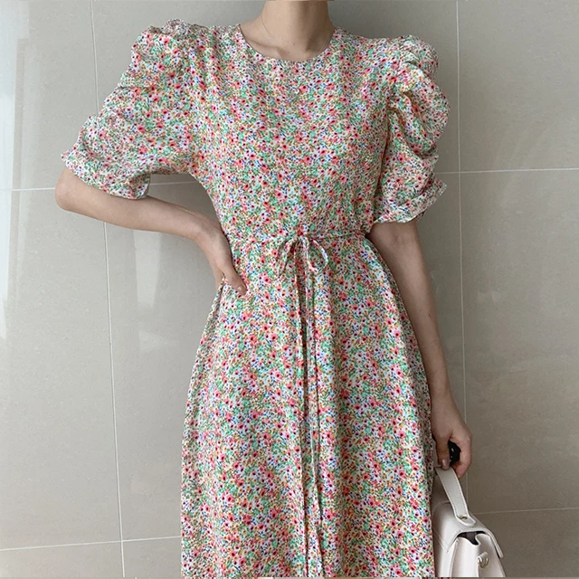 

Chic round collar hubble-bubble sleeve smoke plait ribbon flower long dress with short sleeves