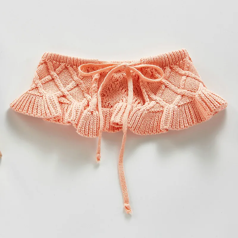 

Baby-shaped Bib Baby Cotton Lace Mouthwash Towel Exquisite Retro Style Adjustable Fake Collar Decoration Baby Bibs