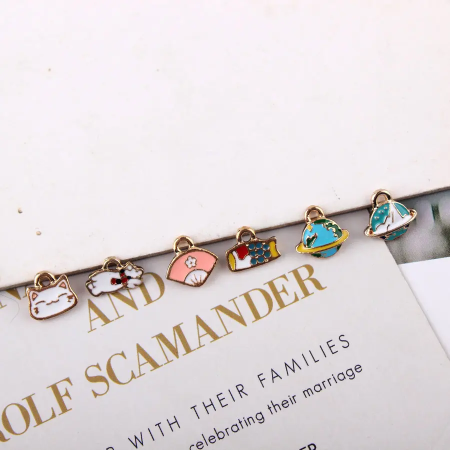 Японский котенок вентилятор спутник эмаль ювелирные изделия аксессуары KC