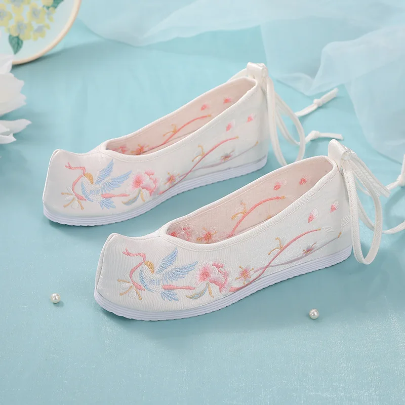 Туфли с вышивкой в китайском стиле балетки цветочным рисунком на плоской подошве