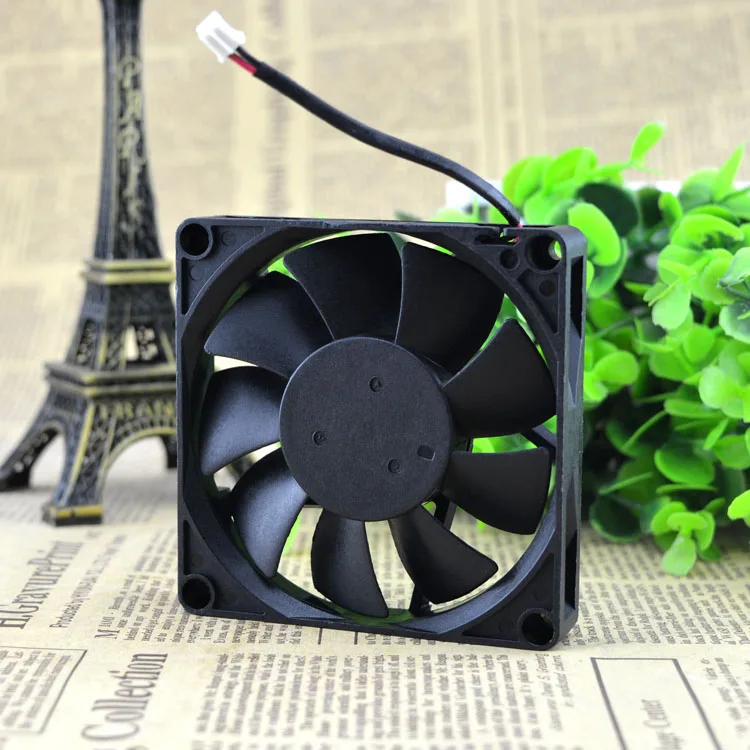 

AVC 8015 0.48a 8cm/cm Double Ball 2 Wire Max Airflow Rate Case Fan Ds08015b12m