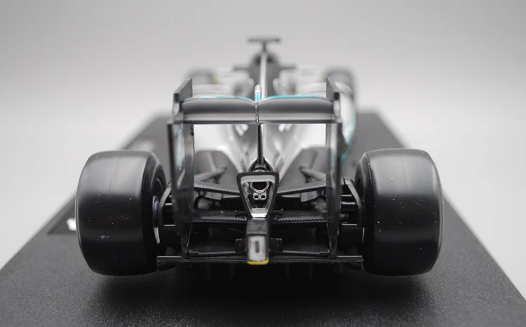 Bburago 1:18 1/18 W07 Mercedes Benz No6 Nico Rosberg Формула 1 F1 гоночный автомобиль Транспортное средство литье под давлением дисплей Модель Игрушки для мальчиков