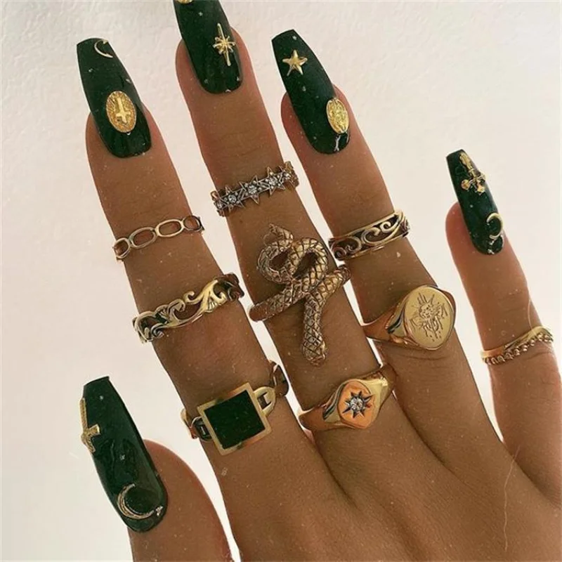 

Bohemian Creative Dripping Oil Retro Geometric Ring Personality Trend Hollow Snake-Shaped Diamond 9 Pieces Set Rings Wholesale