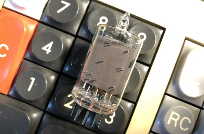 Американская нить трубки DR2000 Numitron трубки показывает теплые DIY зимнее солнце, чем лампа накаливания