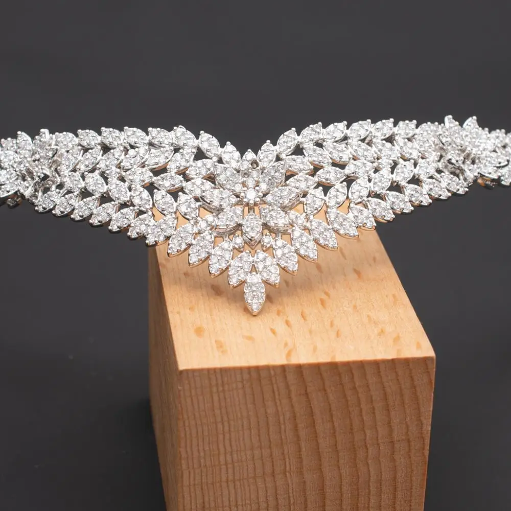 

Cubic Zirconia Princess Flower Royal Tiara Diadem for Bridal Wedding Hair Jewelry Accessories Hairpieces CH10145