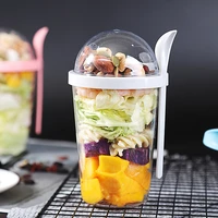 vegetable and fruit salad cup with cover portable yogurt salad box snack box plastic sealed can handy cup