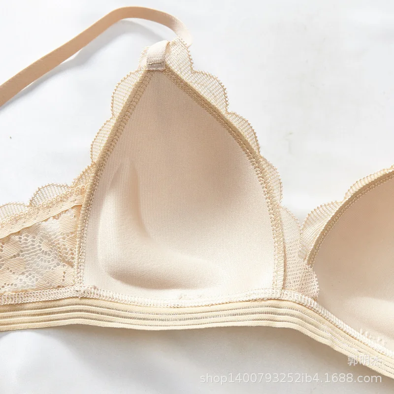 

SALSPOR Lace Print Bra Women Wireless Push Up Bralette Thin Back-Closure Sexy Comfortable Adjustment Underwear