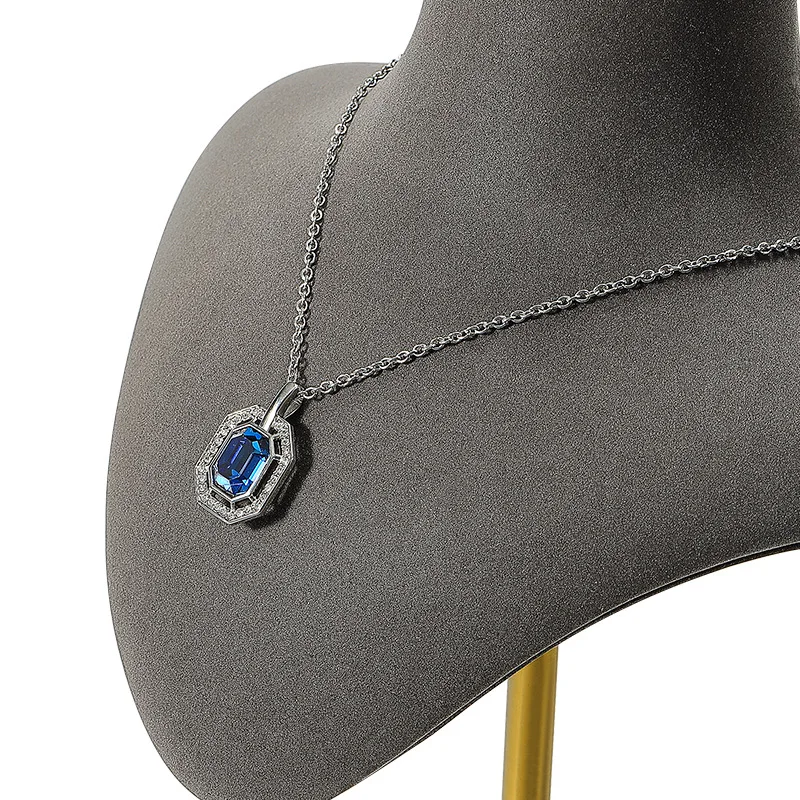 Metal portrait necklace model neck display stand pendant jewelry storage rack jewelry display props jewelry organizer