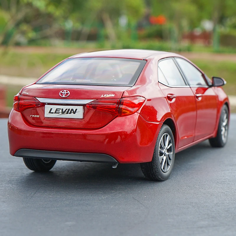 1:18 литые модели автомобилей Toyota Levin 2017 versin в красном/оранжевом цвете с небольшим