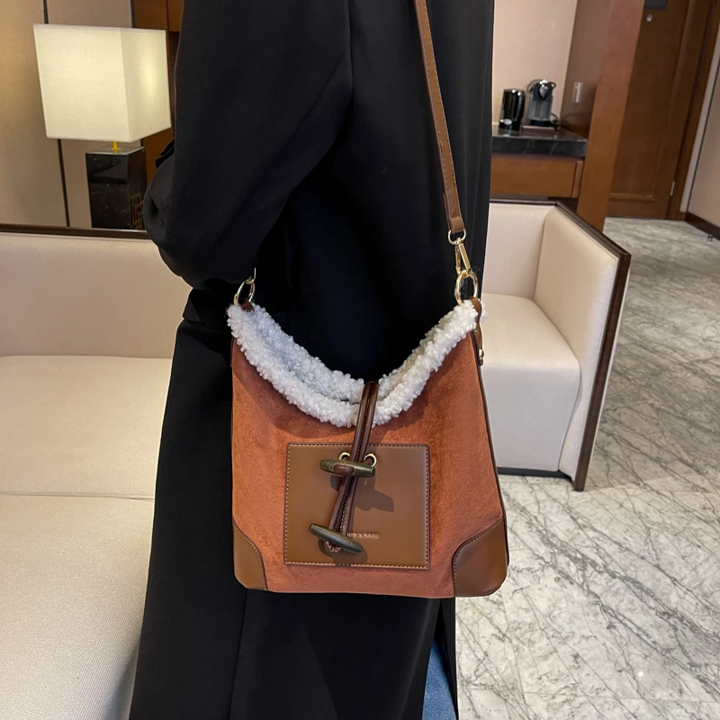 

Осенне-зимние плюшевые сумки, Высококачественная модная женская сумка-мессенджер, 2021, новый тренд, фирменный дизайн, повседневная плюшевая ...