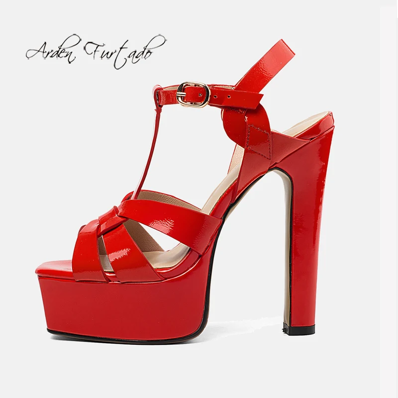 

Женские босоножки на массивном каблуке, с ремешком на щиколотке