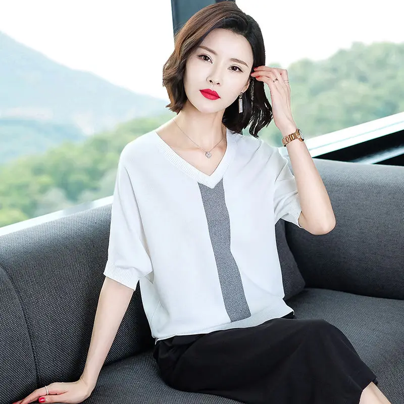 Short-sleeved Black V-neck T-shirt Female Stripes Stitching Fashion Loose Thin Frills Section Pullover Women | Женская одежда