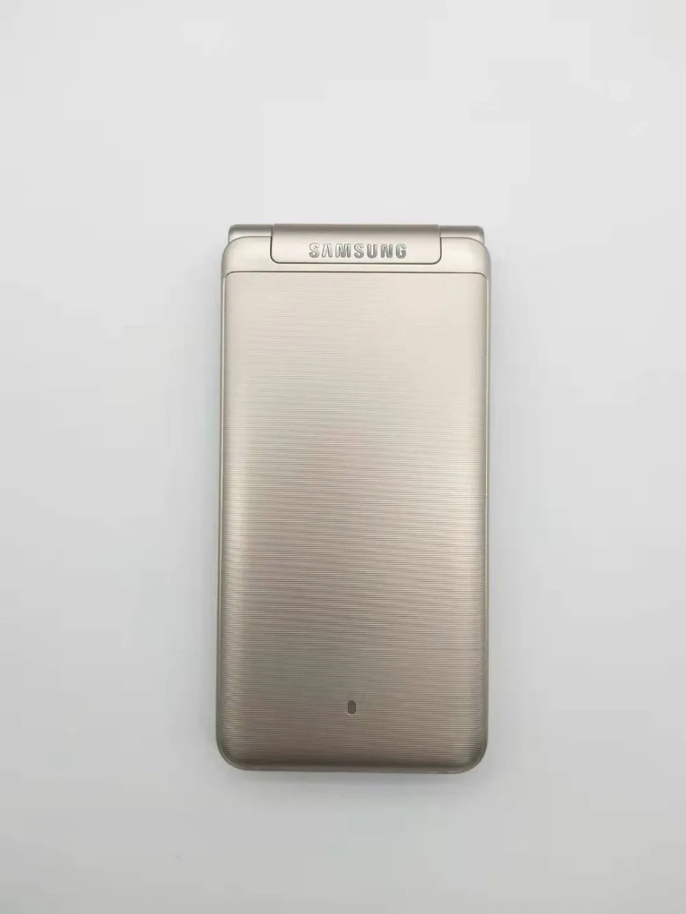 samsung Galaxy папка G1600, две sim-карты, четырехъядерный процессор, 2 Гб ОЗУ, 16 Гб ПЗУ, 8,0 МП, 3,8 дюйма, Android 6,0, смартфон с откидной крышкой, отремонтированный