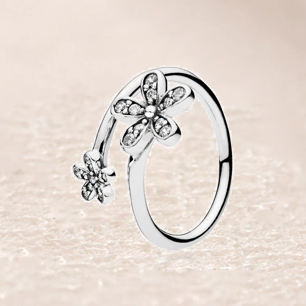

191038CZ DAZZLING DAISIES OPEN RING