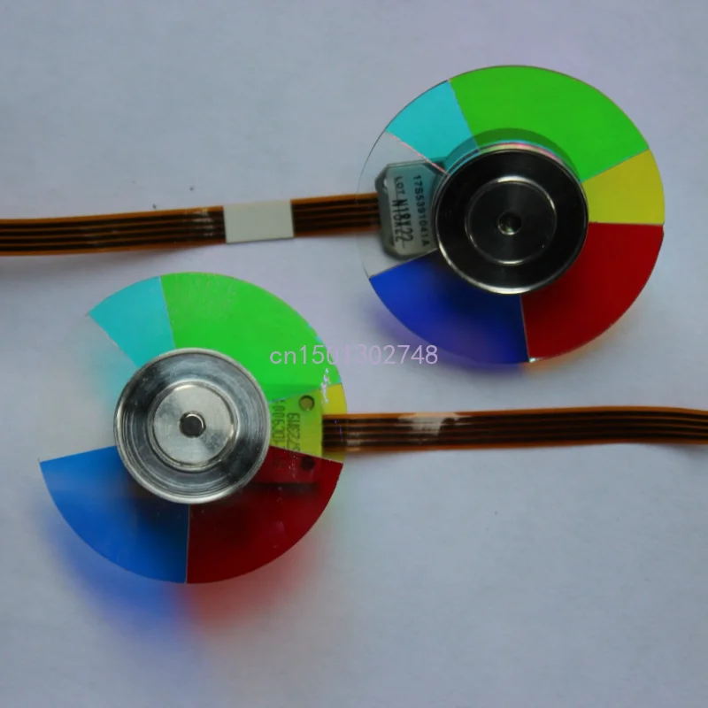 

Новая цветная проекция Panasonic PT-SD2600C/PT-CW230/UX273C