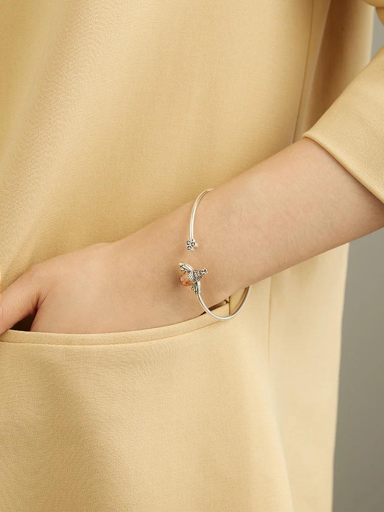 

SILVERHOO Cute Bee Shape 925 Sterling Silver Cuff Bracelets Women Cubic Zirconia And Austria Crystal Bracelet Party Fine Jewelry