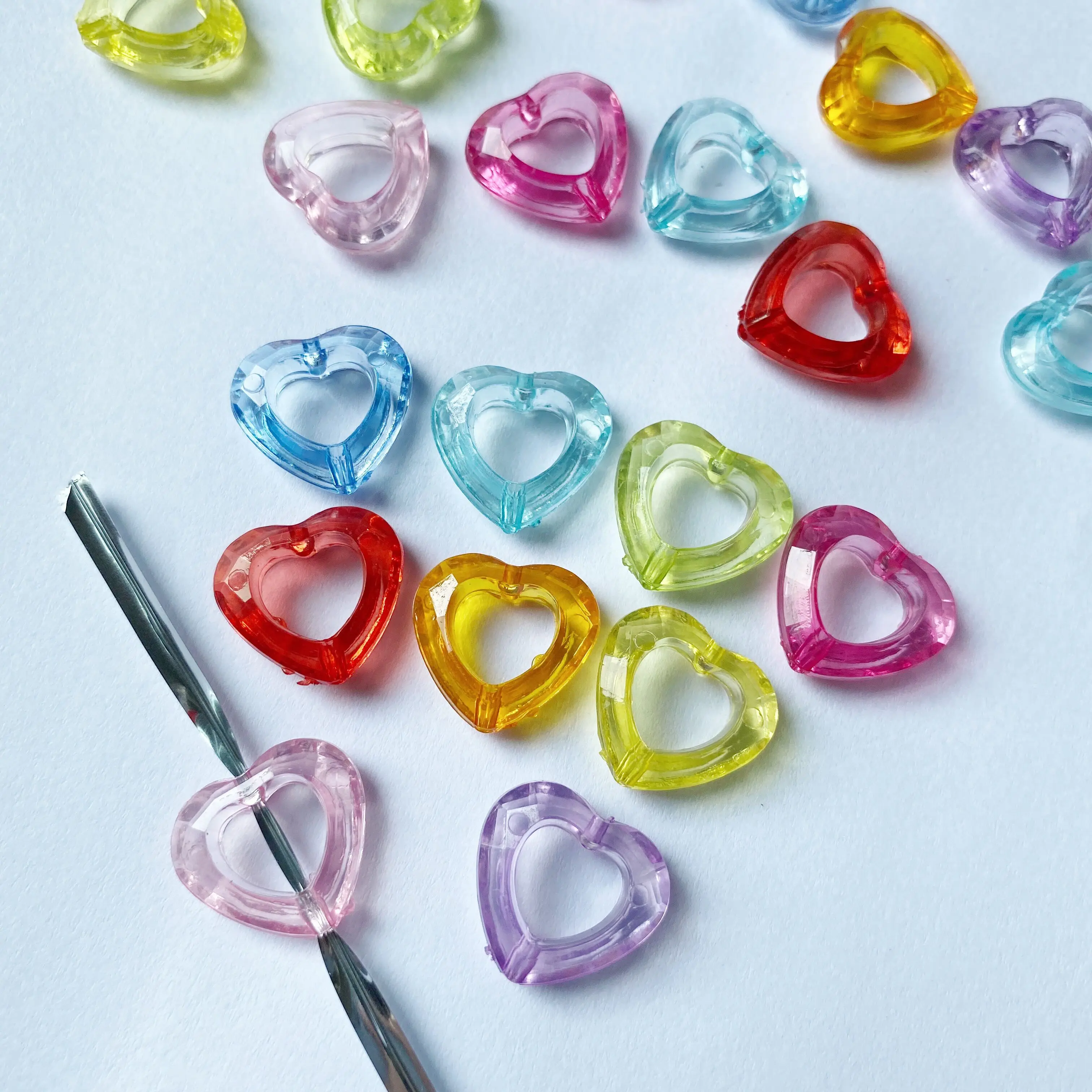 Акриловые бусины в форме сердца для изготовления ювелирных изделий сережек