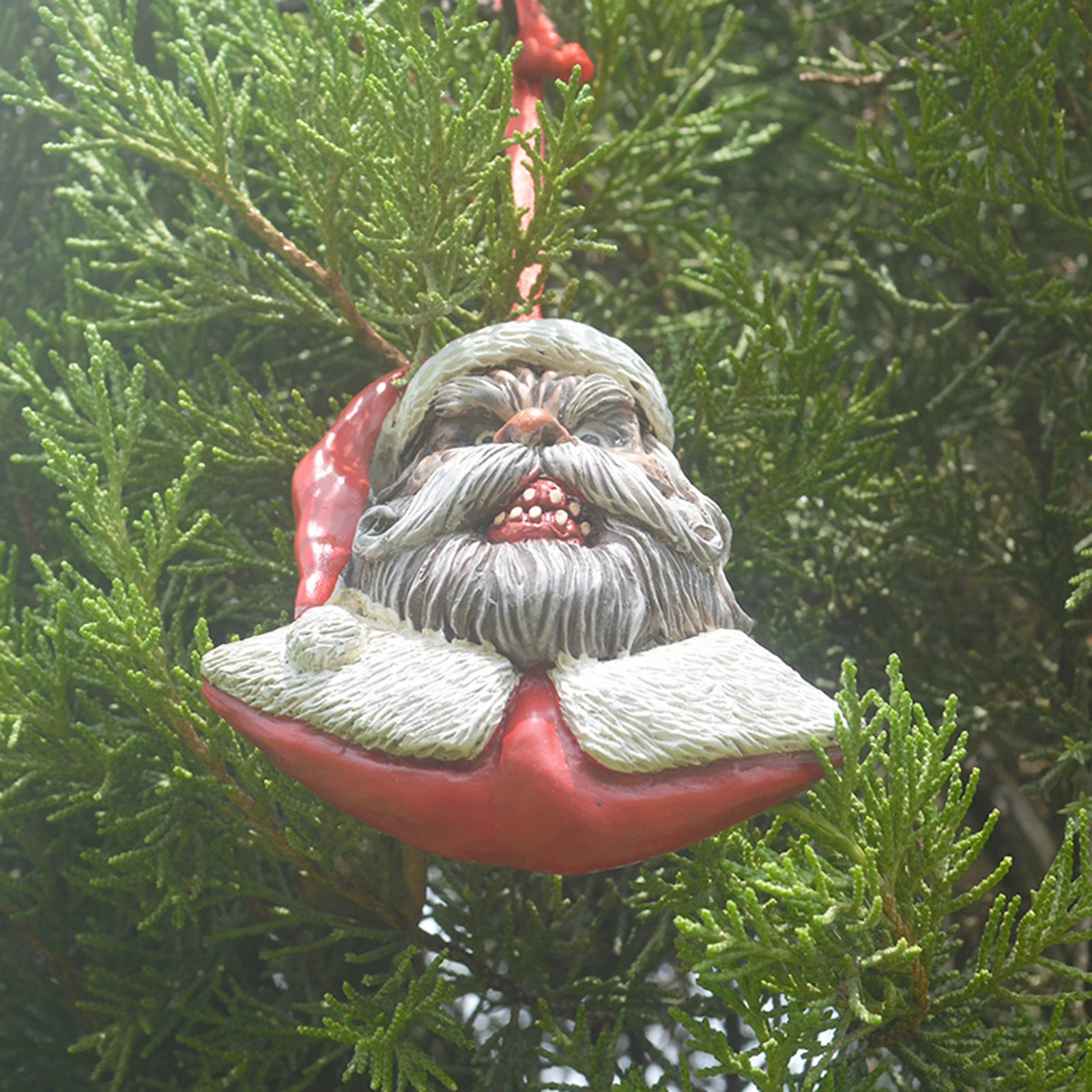 

Resin Santa Claus Pendant with Hanging Rope Scary Expression Figure Cartoon Decoration Xmas Christmas Part Ornaments