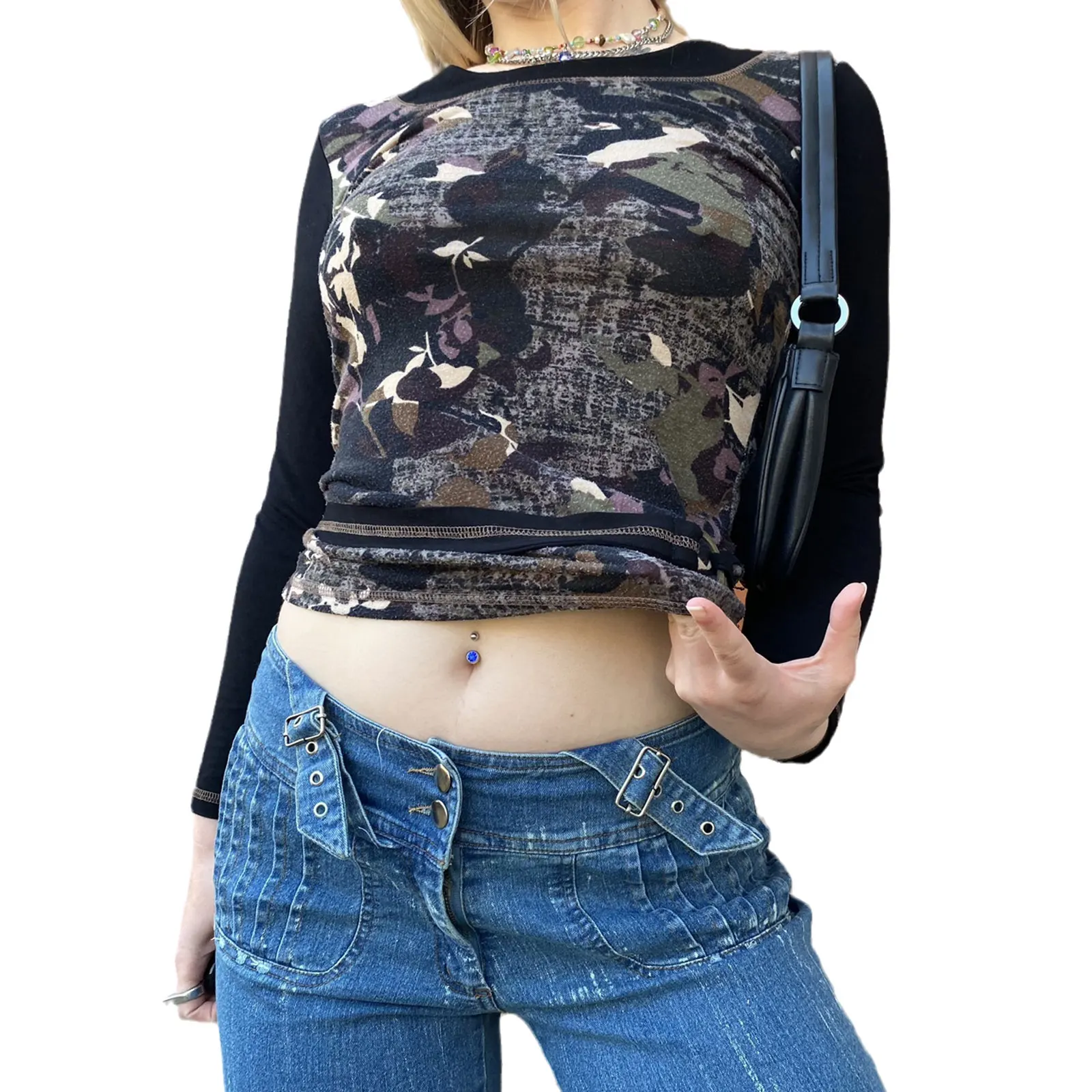 

Ladies Autumn Round Collar Polyester T-shirt Women Retro Style Abstract Printing Long Sleeve Slim Base Midriff-baring Tops