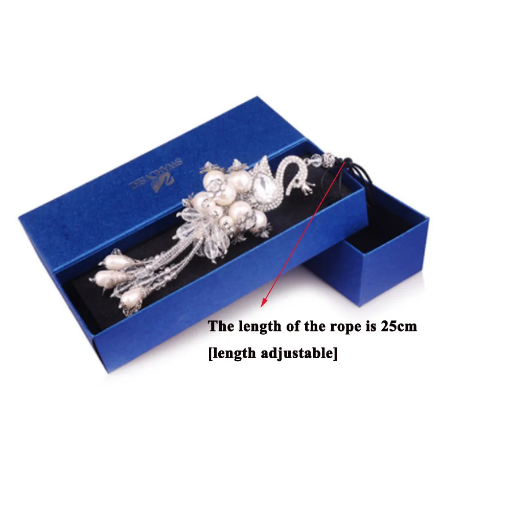 Подвеска для автомобиля Хрустальные лепестки лебедя подвески авто зеркало