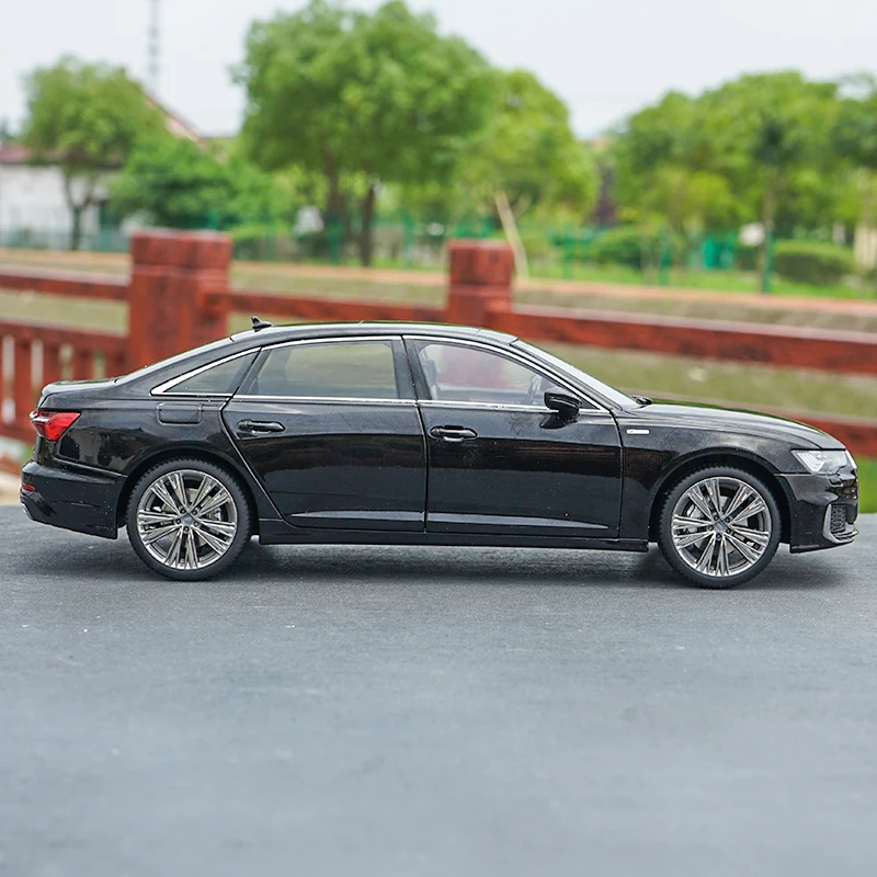 1/18 все новые Audi A6 A6L литая под давлением модель автомобиля игрушка мальчик подарочная Коллекция Черный
