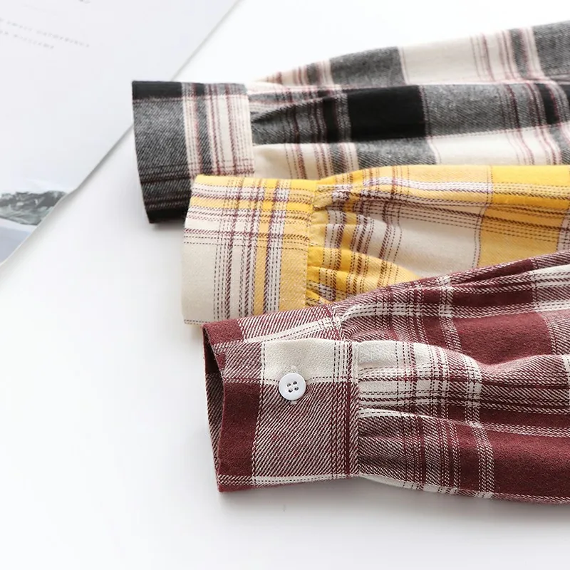 Блузка женская клетчатая с длинным рукавом свободного покроя на весну/осень