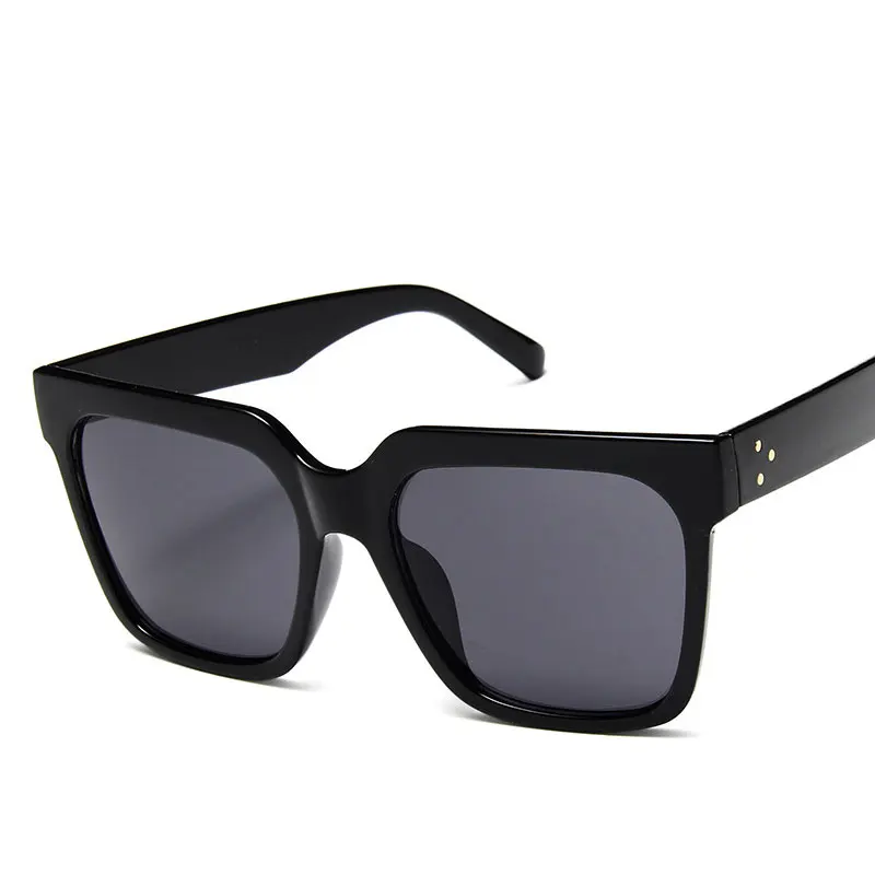 Женские солнцезащитные очки в большой оправе популярные квадратном стиле с УФ