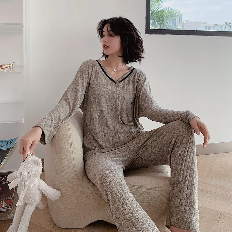 

Autumn Ladies Long-sleeved Home Clothes Four Colors One Size Women Pajamas Set Sleepwear V-neck Women Sleepwear Suits