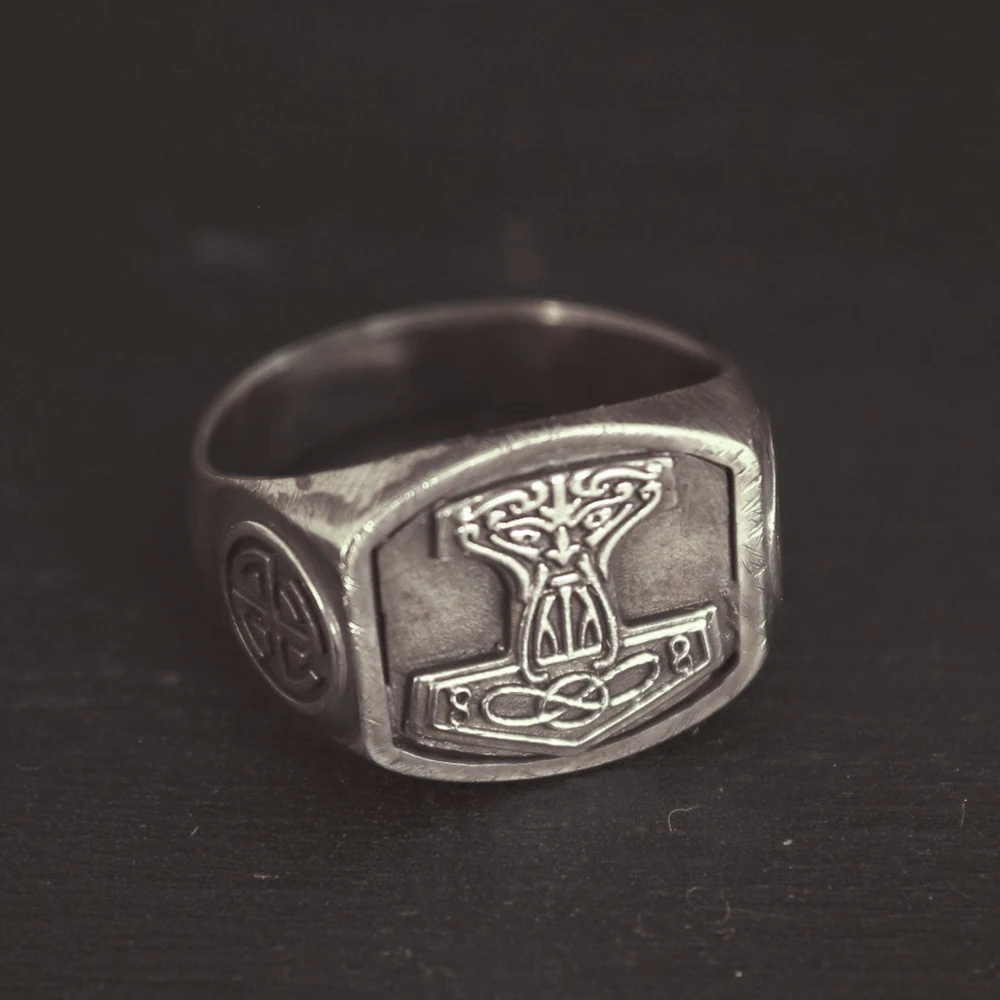 

Vintage Viking Mjolnir Thor's Hammer Ring For Men 316L Stainless Steel Nordic Odin Celtic Knot Ring Retro Amulet Jewelry Gift