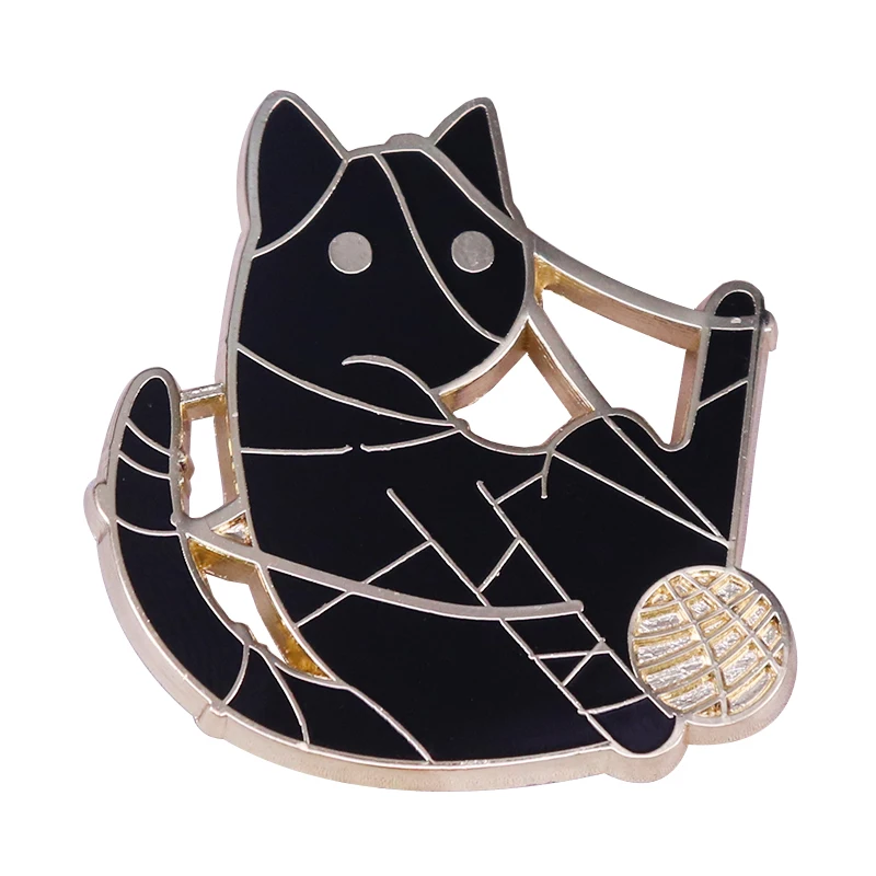 Черная кошка играть с шариком пряжи Эмаль Булавка милые животные брошь кошка любителей подарок